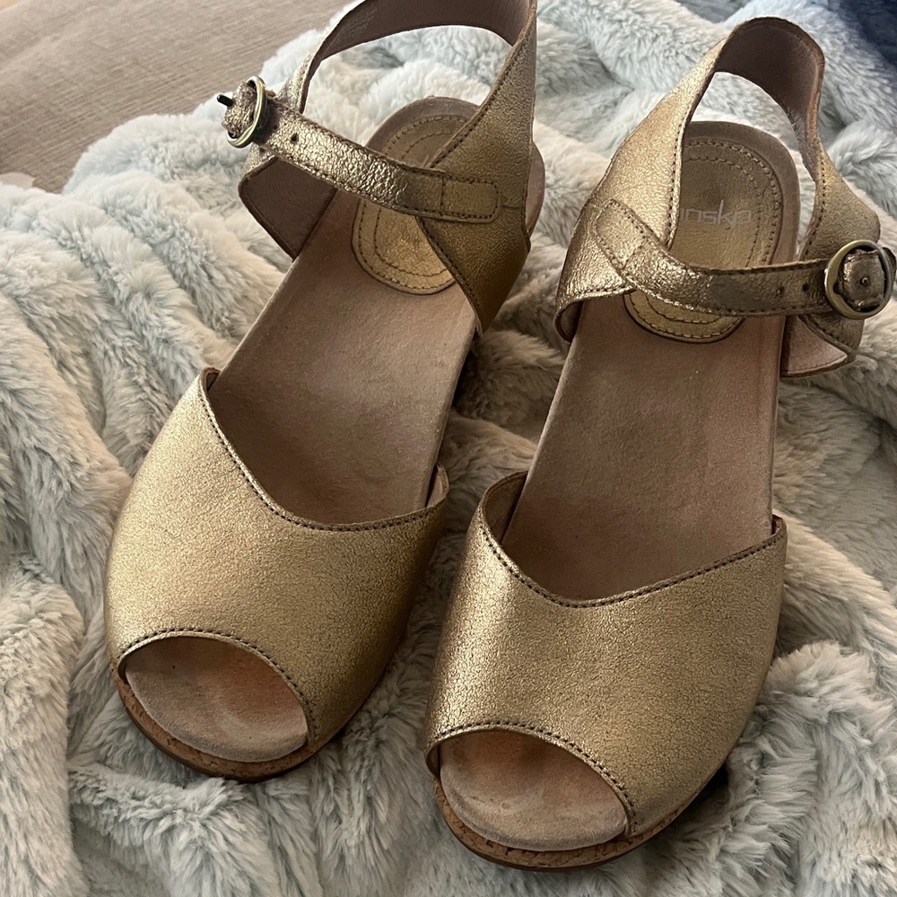 Dansko Charlotte Gold Corked Ankle Strap Sandals
